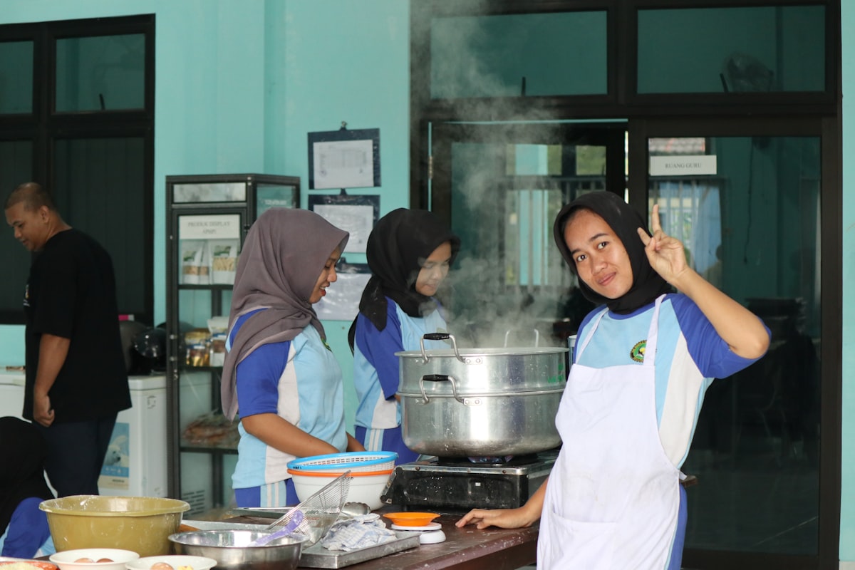 Batch cooking preparation with whole grains and protein sources